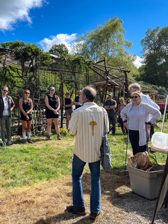 Erwin Karl of Catskill Fungi talks to a crowd at Heritage Radio Network's Catskills Field Day