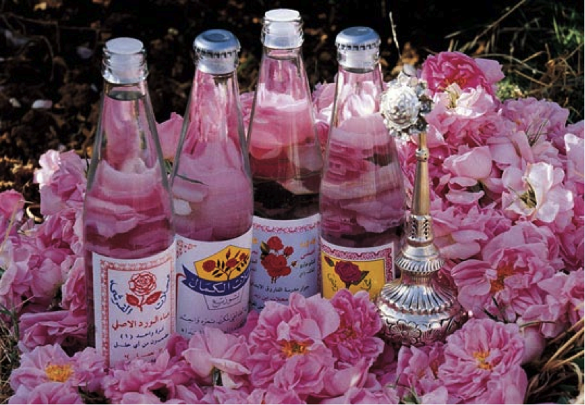 eau-de-rose-festival-iran-parfum-en-scene-841x582